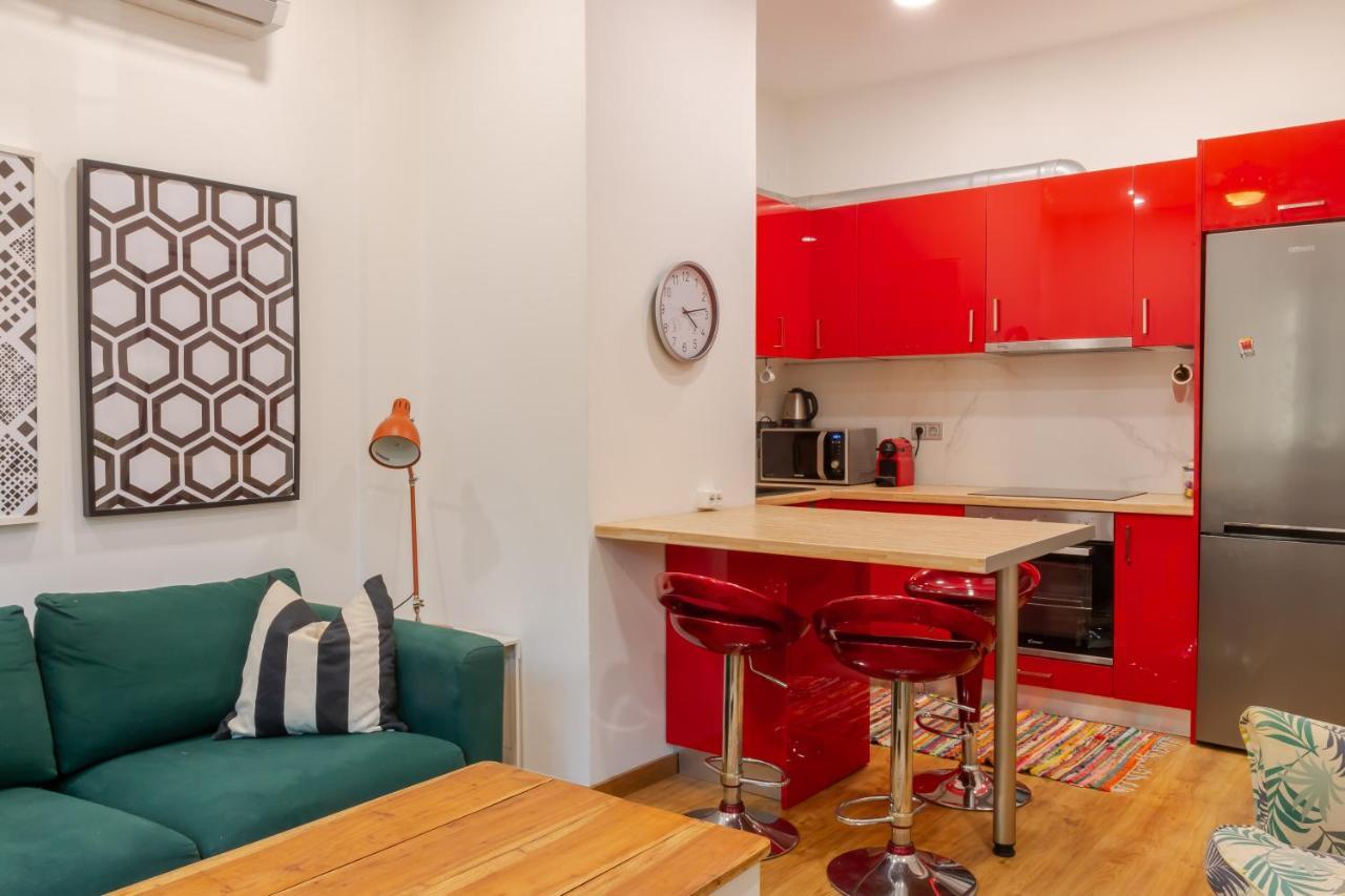 Academia Apartments By The Park Athena Bagian luar foto