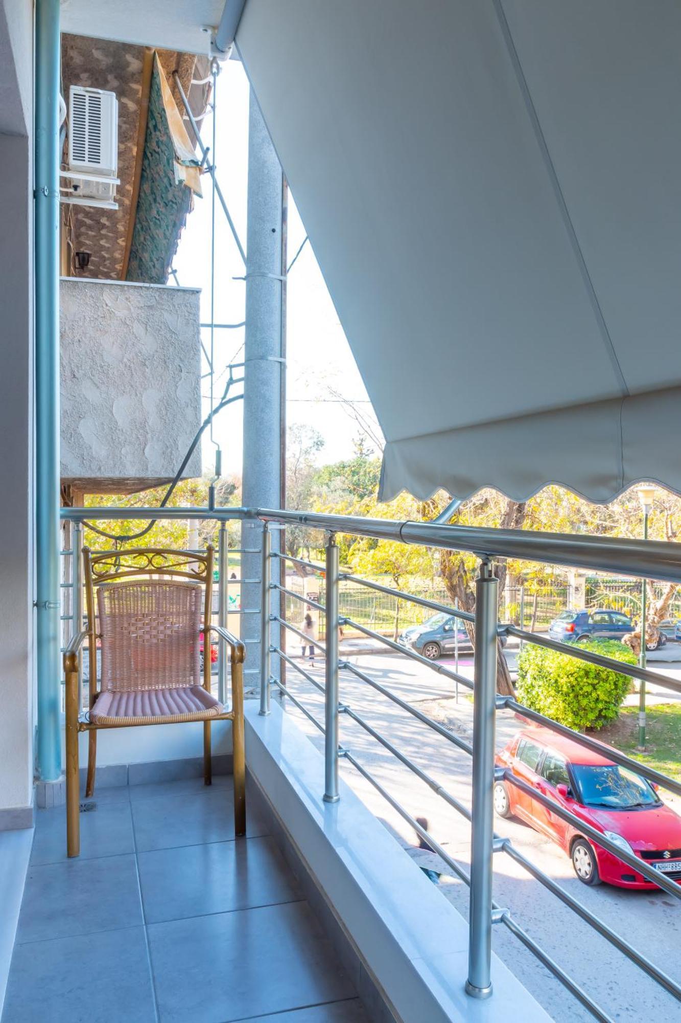 Academia Apartments By The Park Athena Bagian luar foto